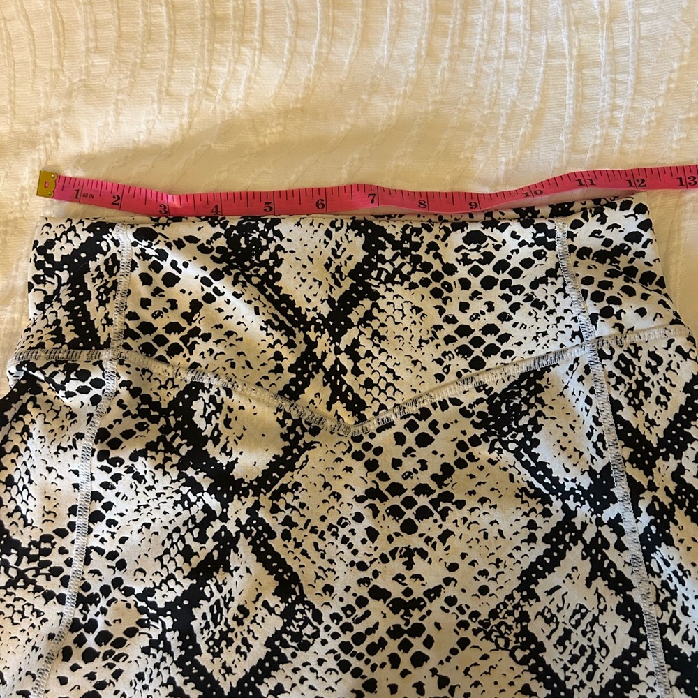 Balance Athletica Biker Shorts Python Ascend Vitality Rider Sz S - Picture 5 of 7